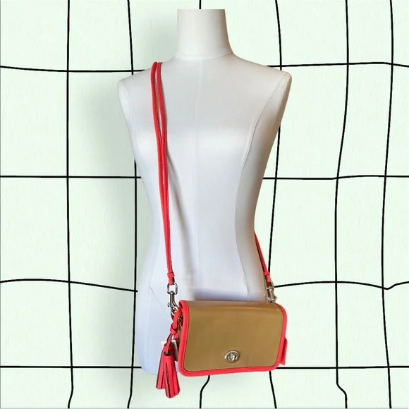 Coach Archive Crossbody - Picture 2 of 9